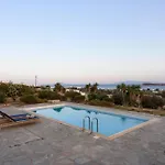 Thalatta Paros * Chrisi Akti (Paros)