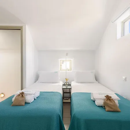 Thalatta Paros *