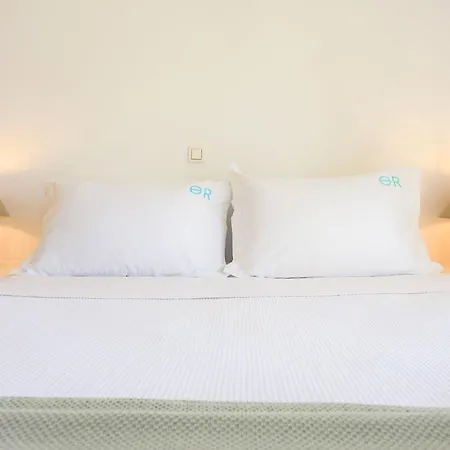 Thalatta Paros كريس أكتي