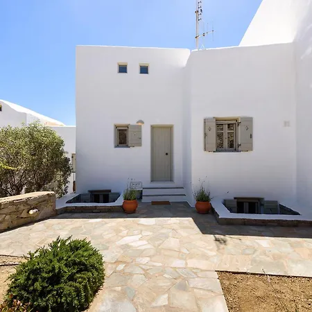 Thalatta Paros * كريس أكتي