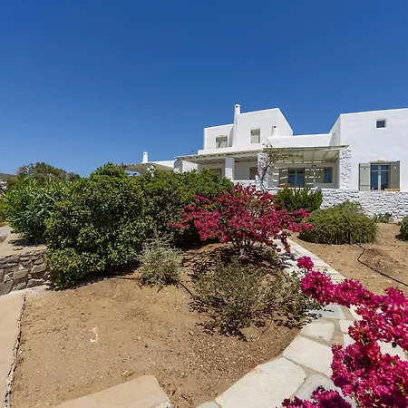 فيلة Thalatta Paros *