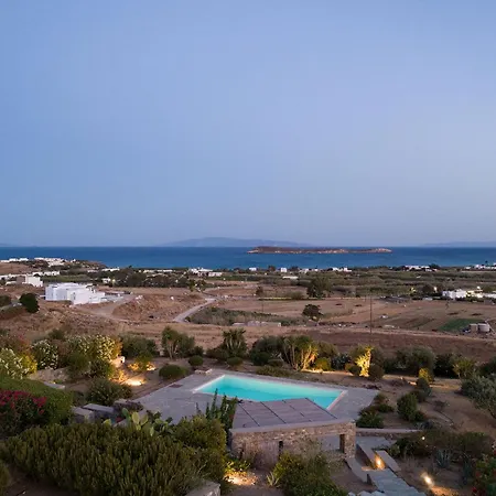 Thalatta Paros * كريس أكتي