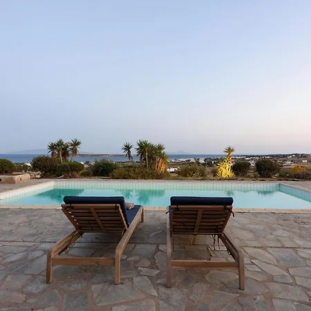 Thalatta Paros