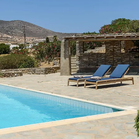 فيلة Thalatta Paros