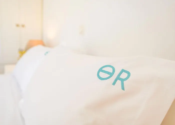 Thalatta Paros * Chrisi Akti (Paros)