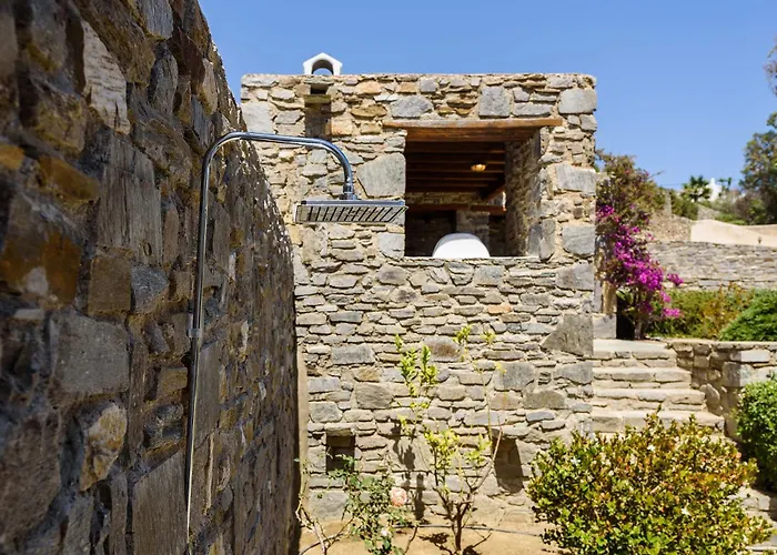 Thalatta Paros * Chrisi Akti (Paros)